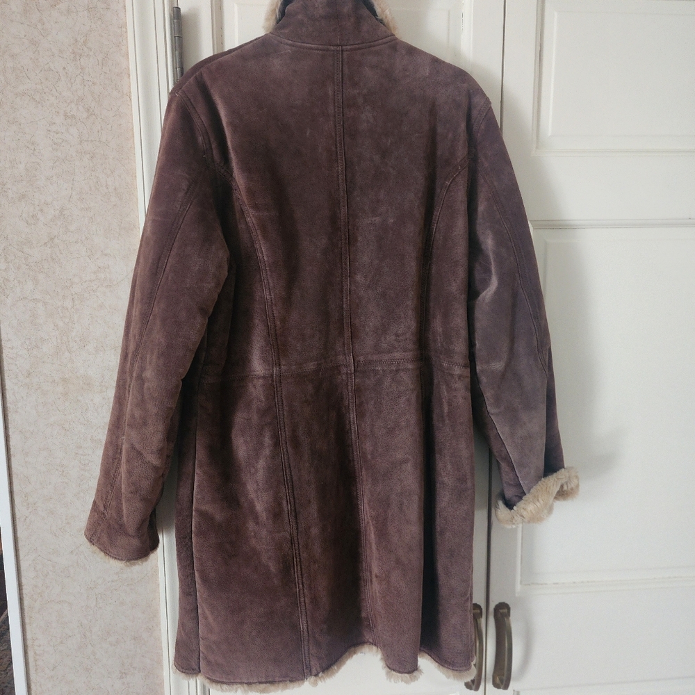 Wilsons Leather Tan Shearling Jacket.pit To Pit 21"lenght 36"never worn. - Picture 4 of 11